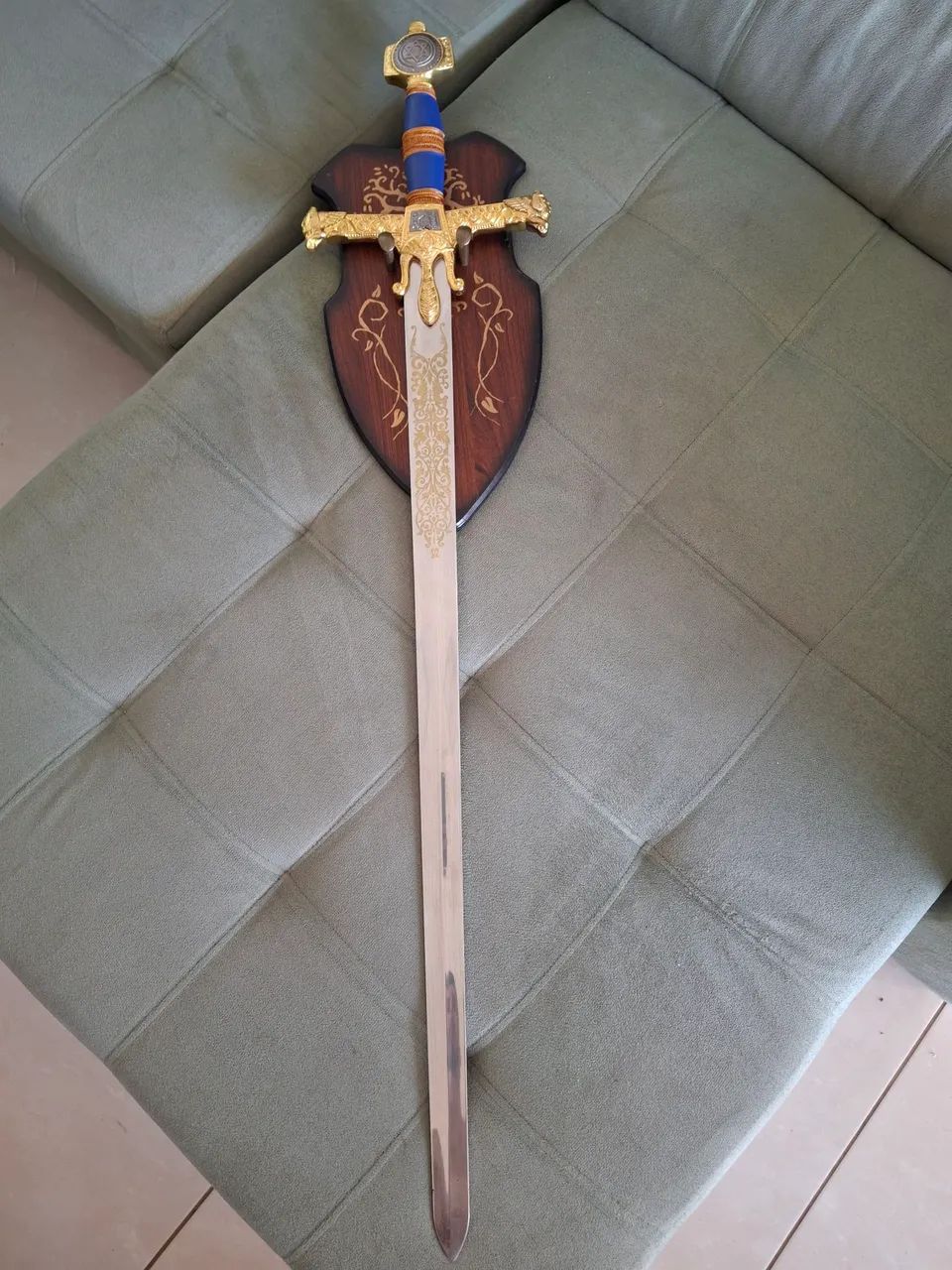 Espada do Rei Salomão 120cm (com suporte de madeira parede) - Foto 2