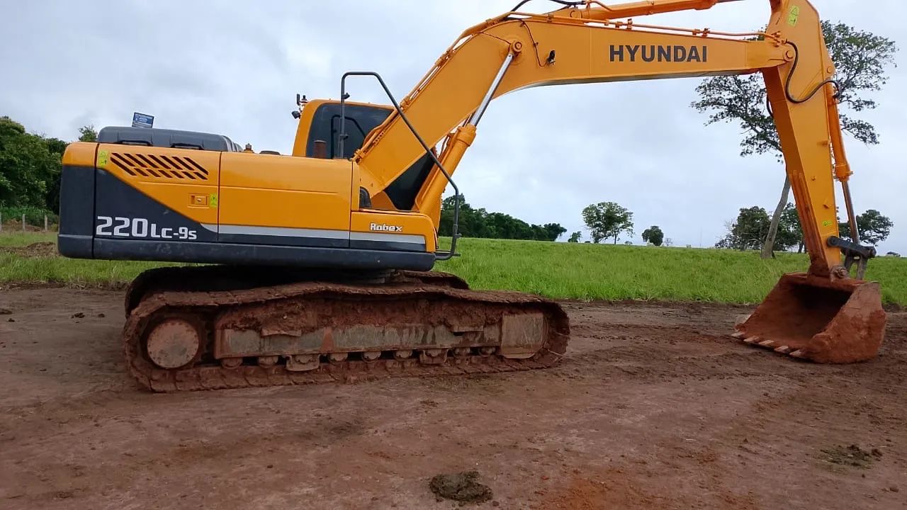 Escavadeira - Foto 3