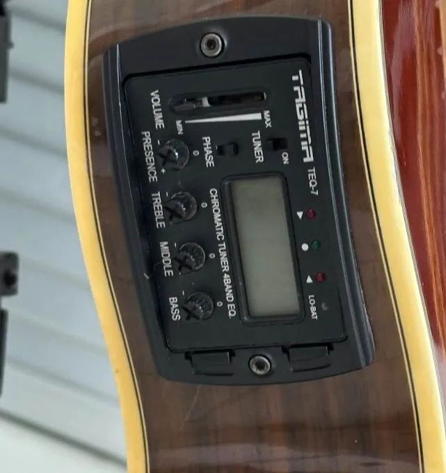 Vendo violão TAGIMA 