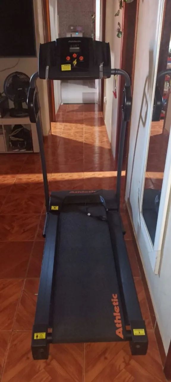 Vende-se Esteira semi-nova