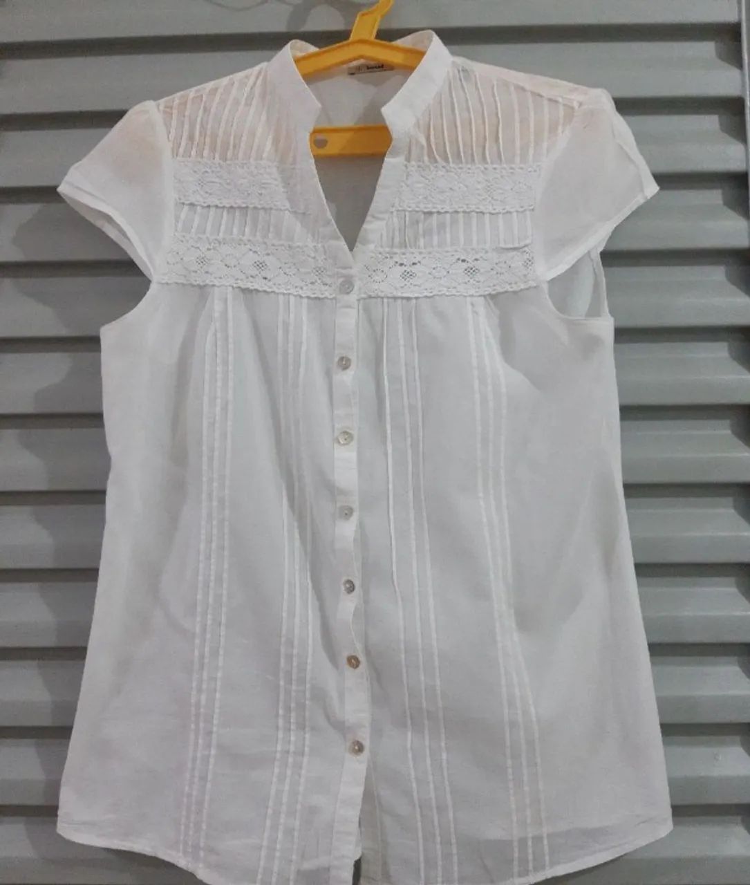 blusa em algodão e renda tam. 38 Bayard