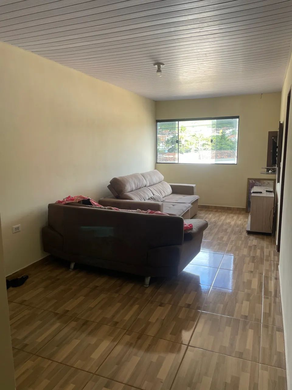 Vendo casa na rua larga em Bezerros 