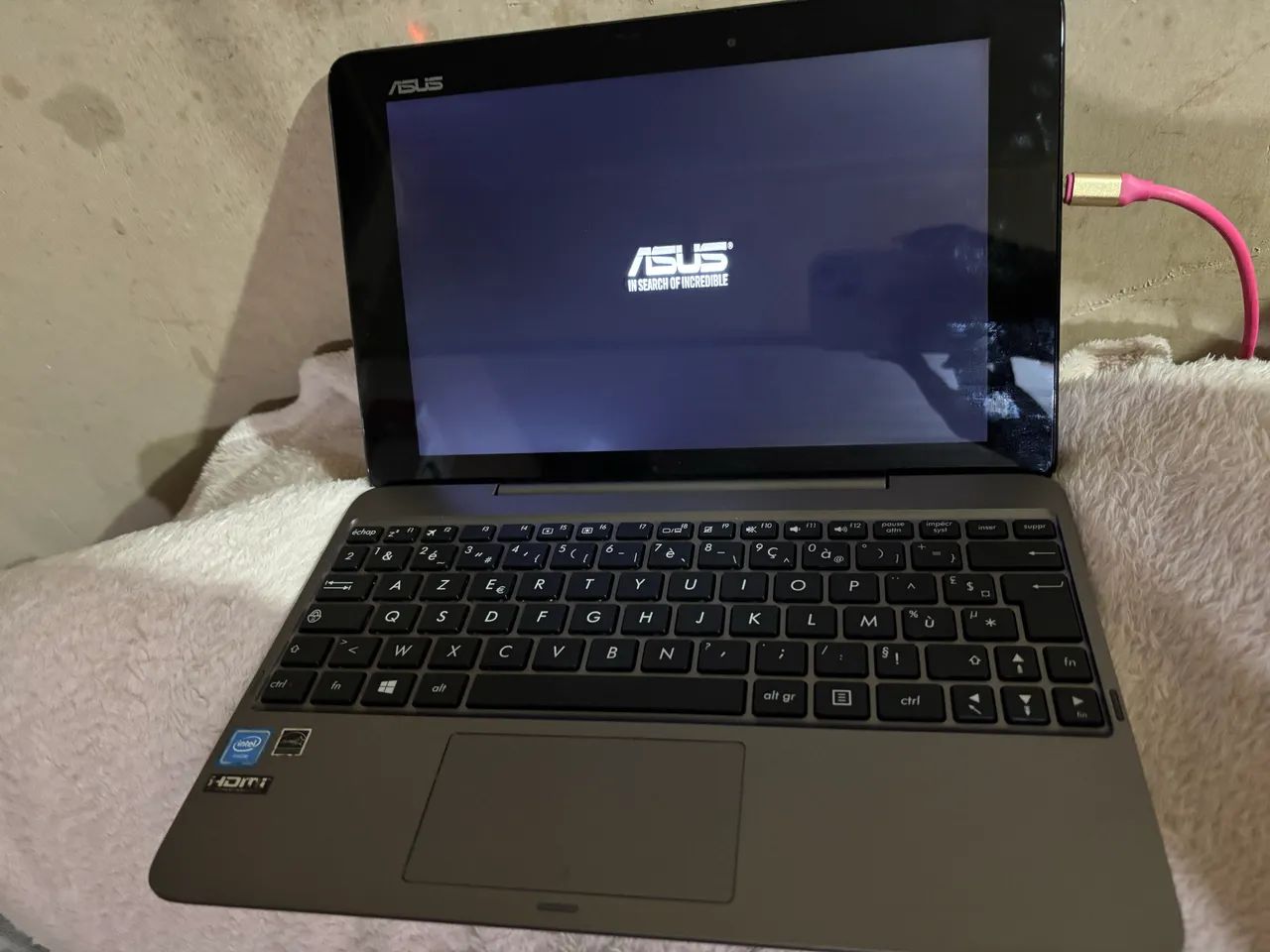 Vendo notebook tablete Asus  - Foto 3