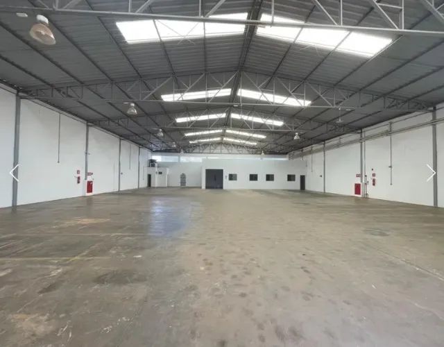  Galpão Logístico/Comercial - 940 m² - Foto 2