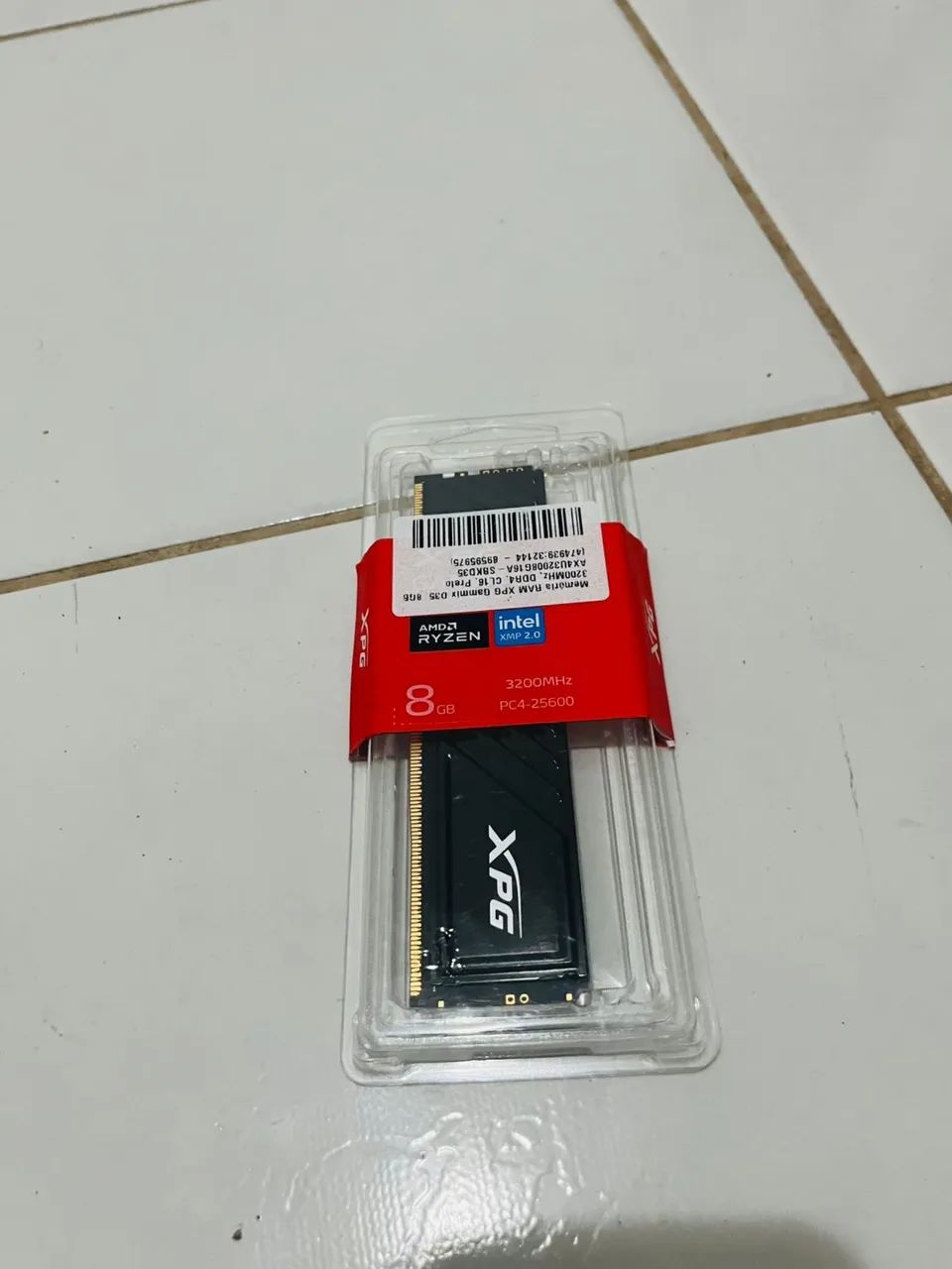 Memória Ram 8gb e 3200mhz XPG Nova Lacrada na caixa 