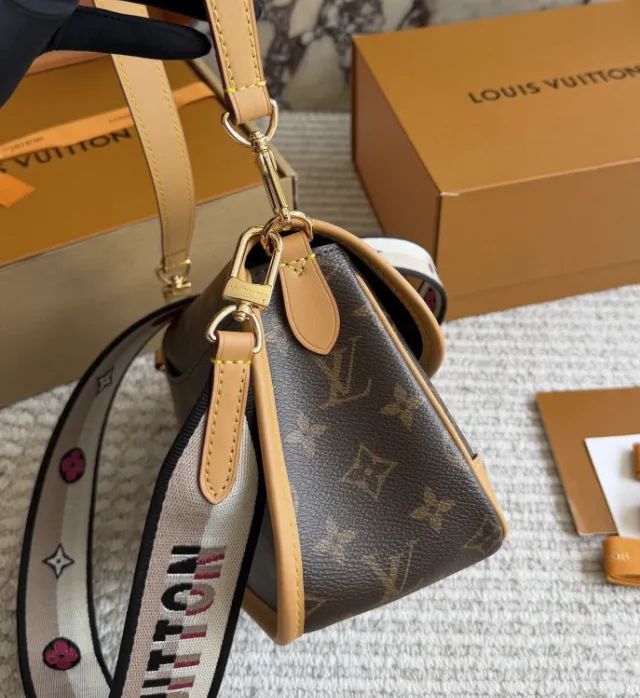 Bolsa Louis Vuitton Diane - Foto 2