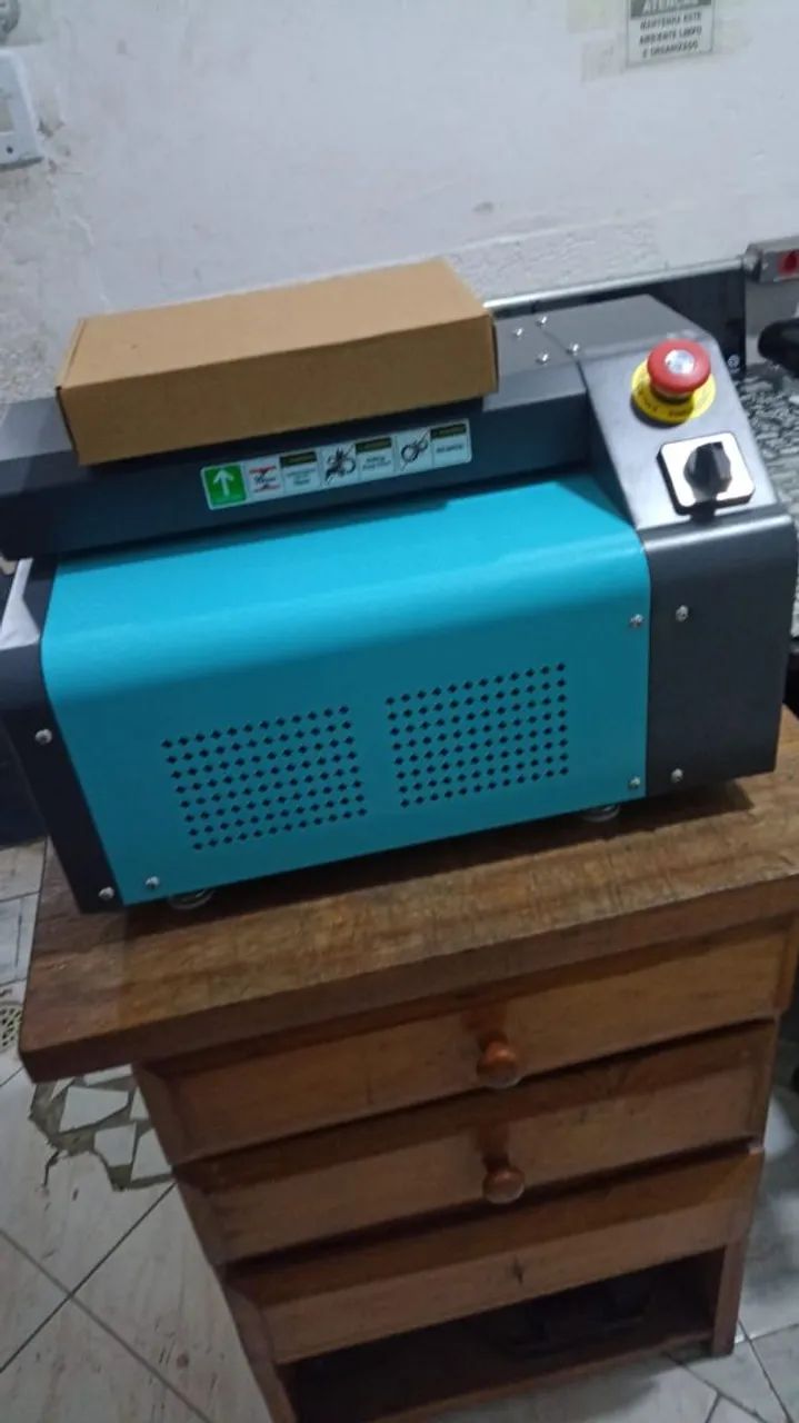 Máquina de triturar Papelão Colmeia para proteção de Embalagens