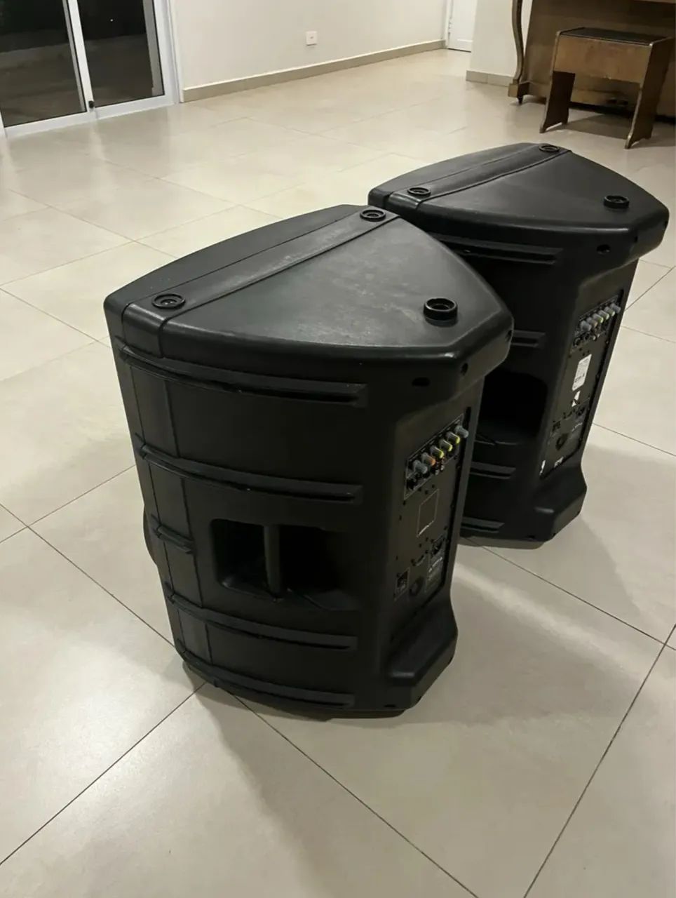 Caixa Amplifica Csr 4000a 15 Pol  - Excelentes - Foto 2