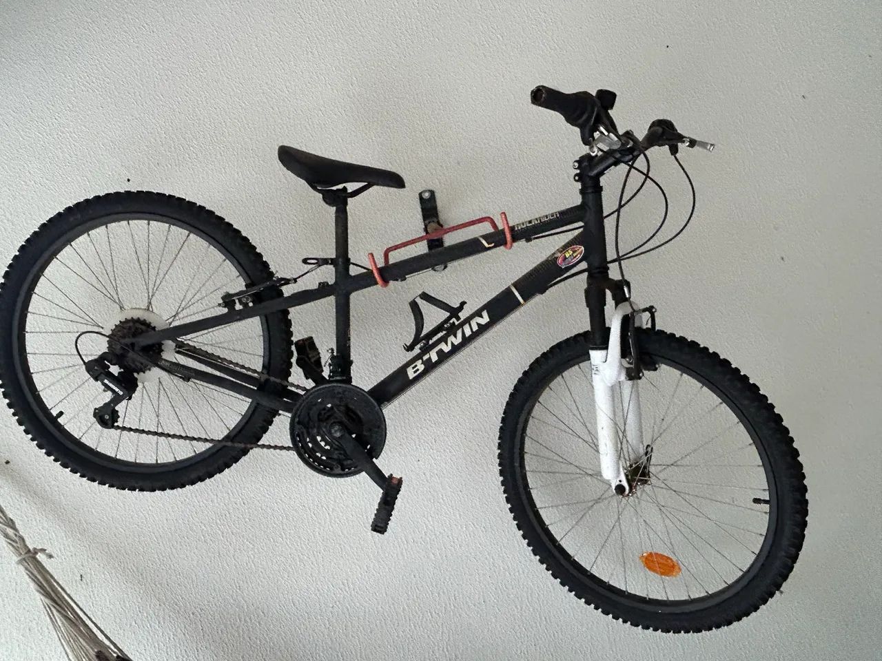 Bicicleta BTwin aro 15 em bom estado 