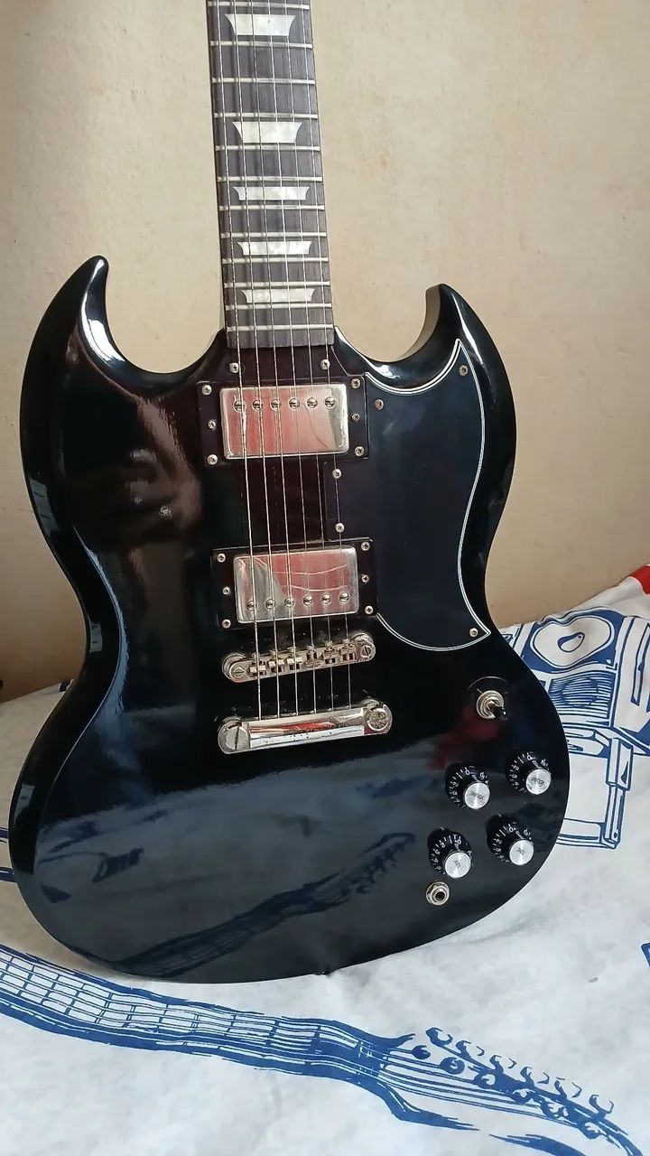 GUITARRA SG PRO EPIPHONE - VERSÃO EXTRA