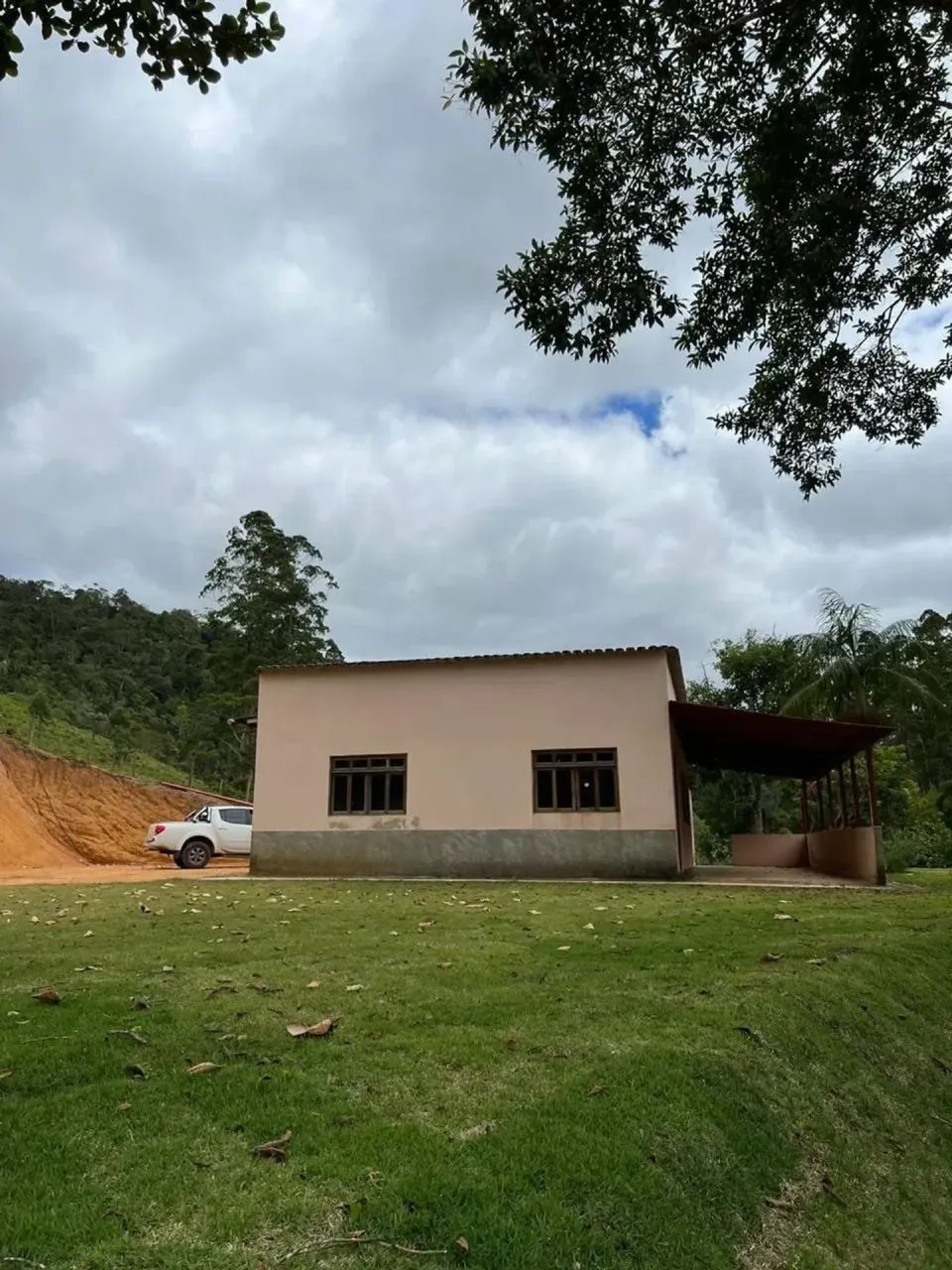 Propriedade com rio, represa e casa em Santa Teresa Es - Foto 5