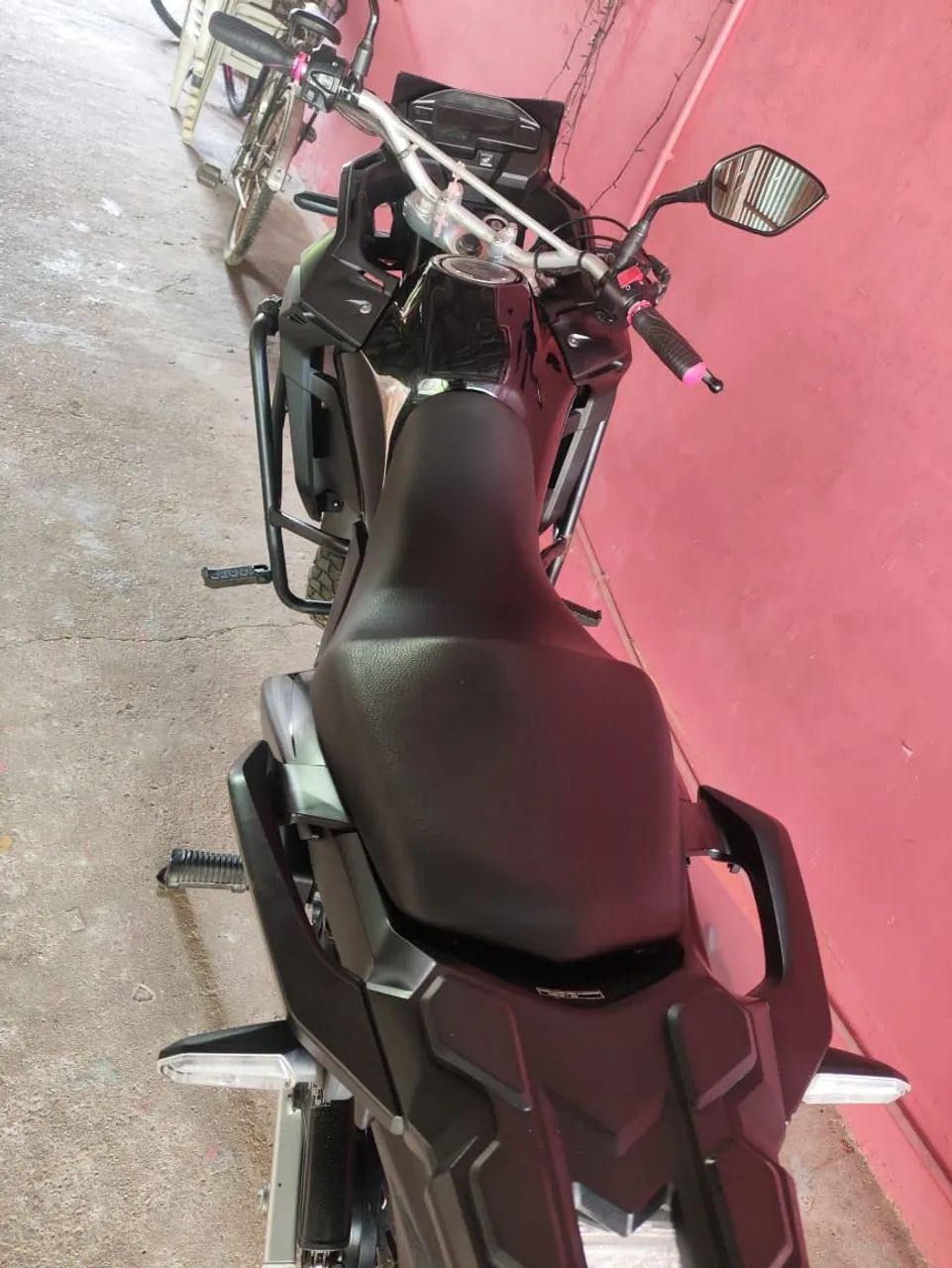 Xre 300