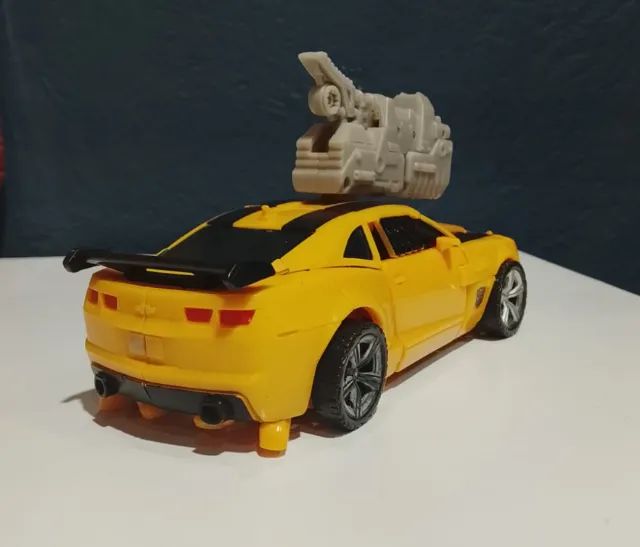 Transformers Bumblebee DOTM Deluxe Class - Foto 3