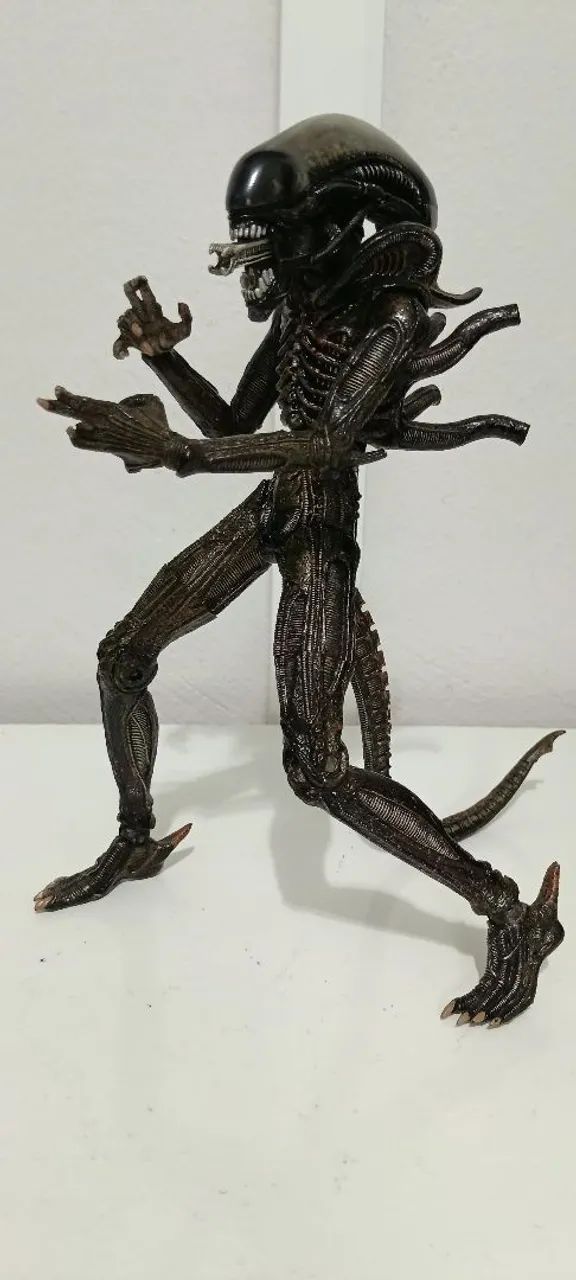 Alien mcfarlane toys 20cm aproximadamente 