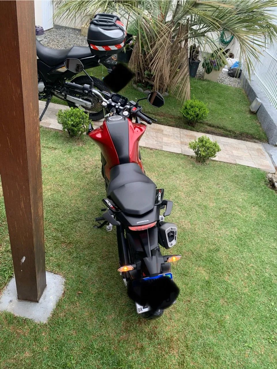 CB 300F 2025 - Foto 4