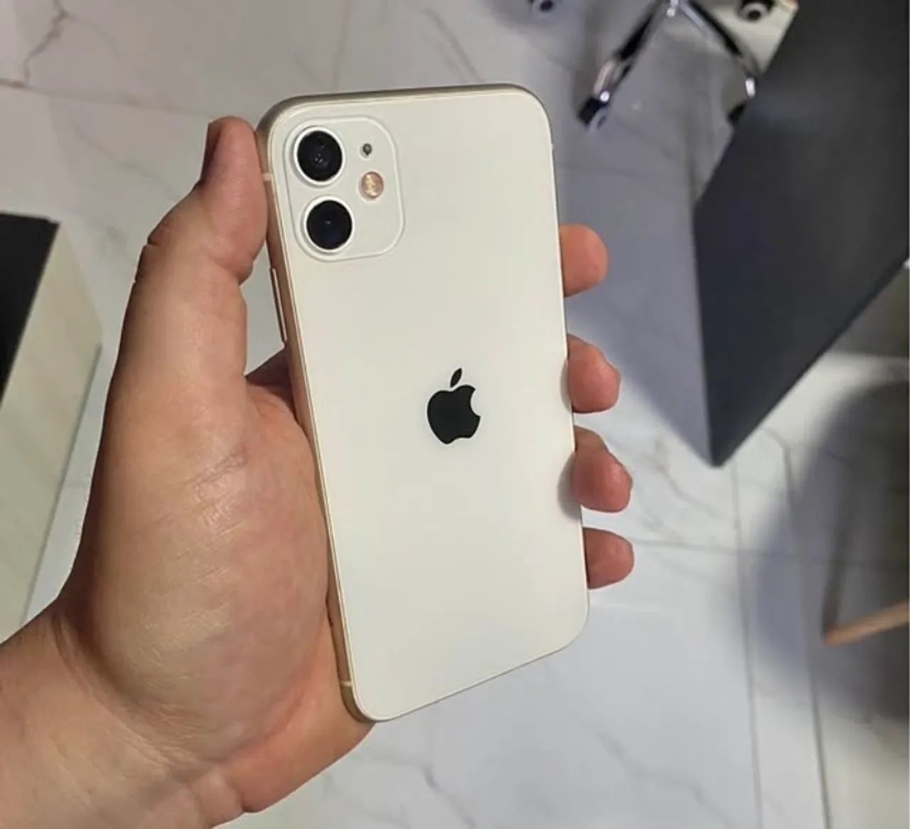 iPhone 11 branco 128 gigas barato  - Foto 3