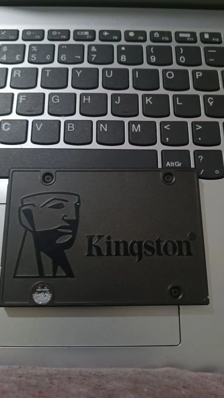 SSD Kingston A400 240GB SATA lll 2.5" 84%de Saúde -Testado e formatado 