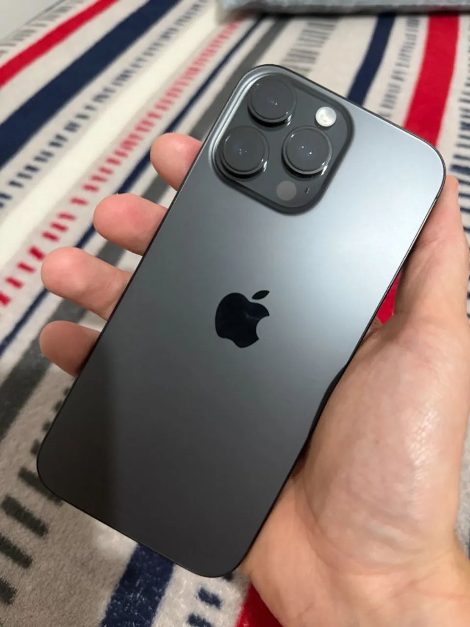 Iphone 16 Pro MAX 256Gb Bateria 98% - Foto 3