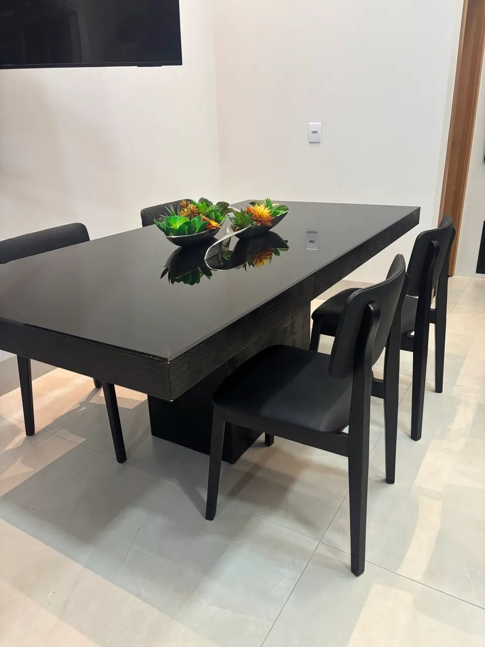 Mesa Sierra alto padrão 