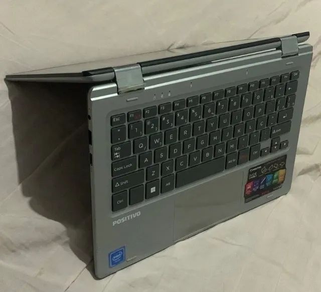 Notebook Positivo Duo C4128B-1 com tela trincada - Foto 3