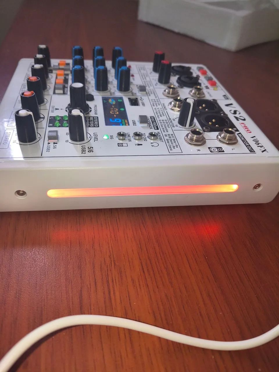 Mesa vs 2pro fx06 com duas interfaces de áudio  - Foto 2