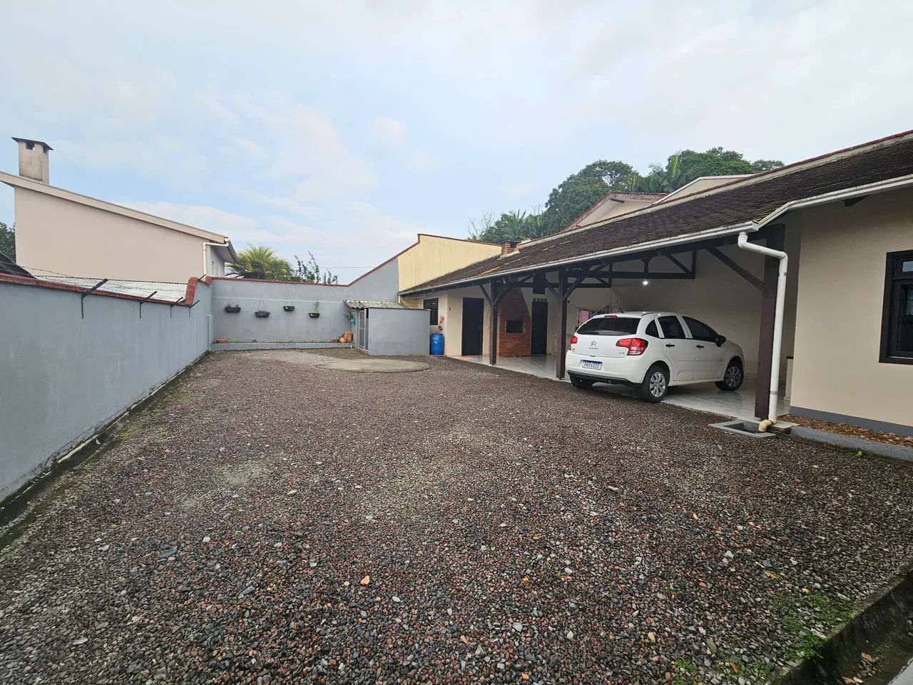 Casa Completa Próxima ao Centro de Indaial - Foto 5