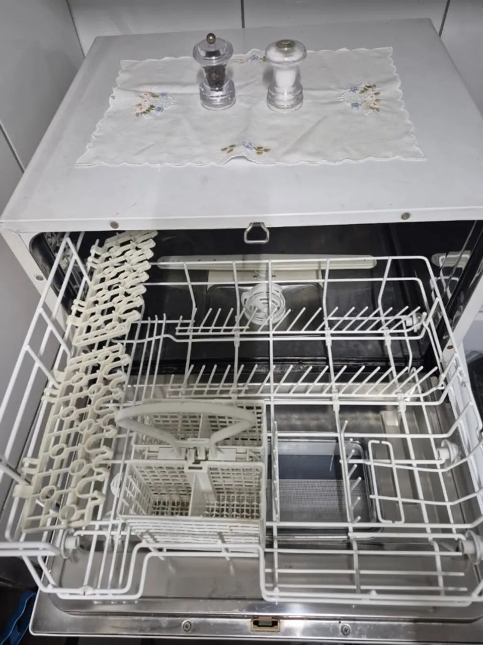 Lava Louças Electrolux LE06A - Foto 5