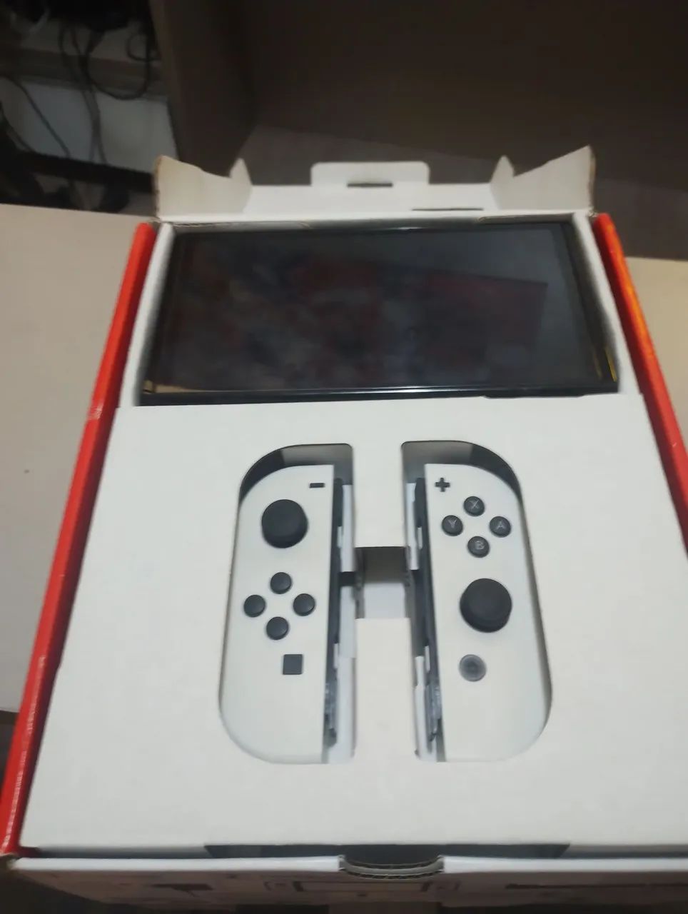 NINTENDO switch oled com caixa e película  - Foto 2