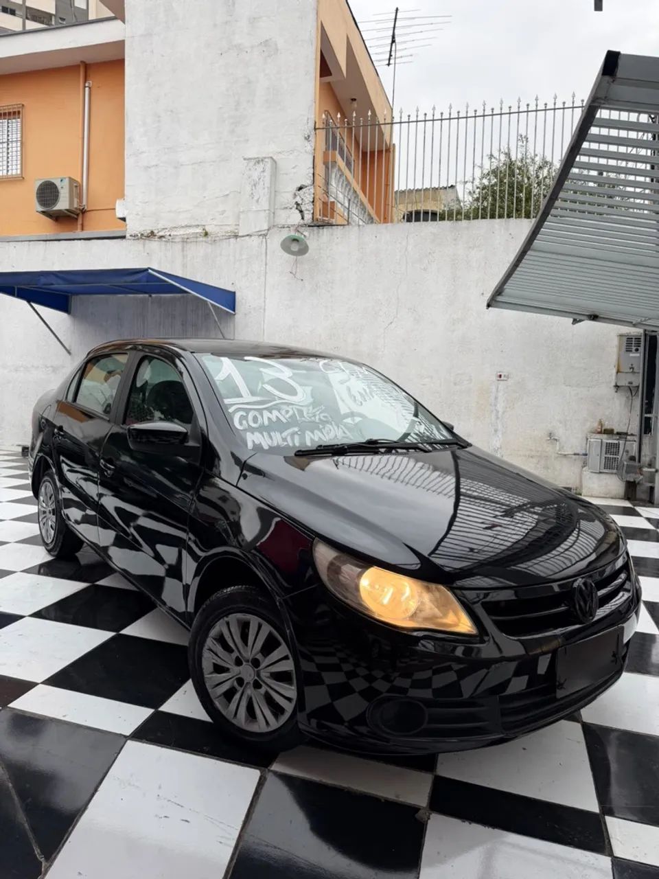 Volkswagen Voyage 1.0/1.0 City Mi Total Flex 8V 4p, foto 2 de 12