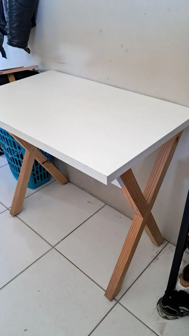 Mesa 90x56x78 - excelente estado 