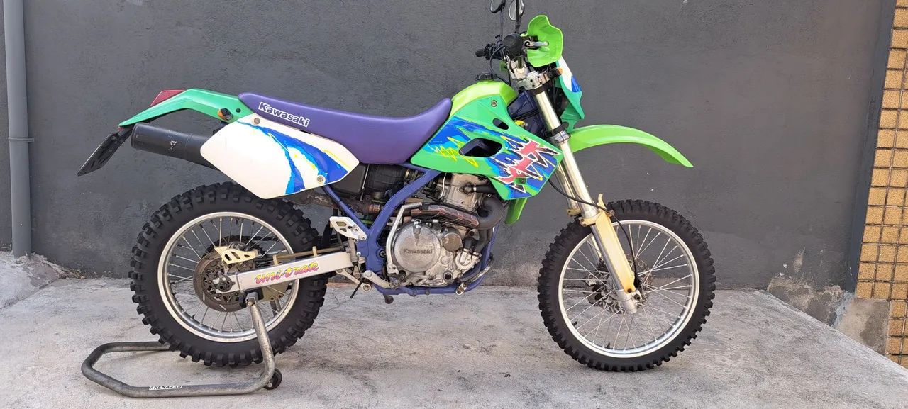 KLX650R EMPLACADA