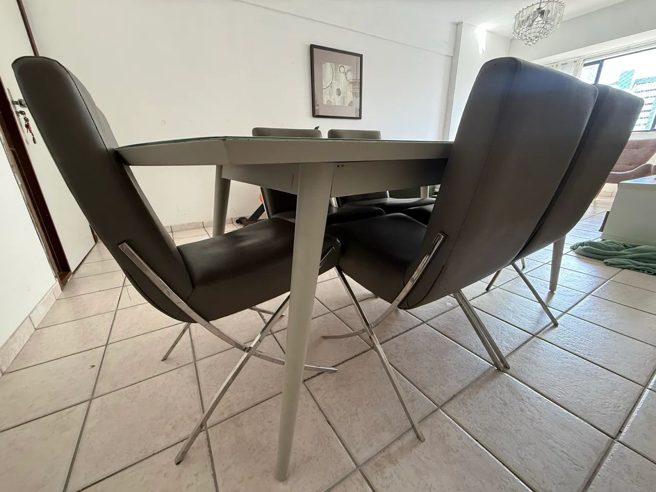 Mesa tampo de vidro 6 cadeiras Jacaúna  - Foto 4