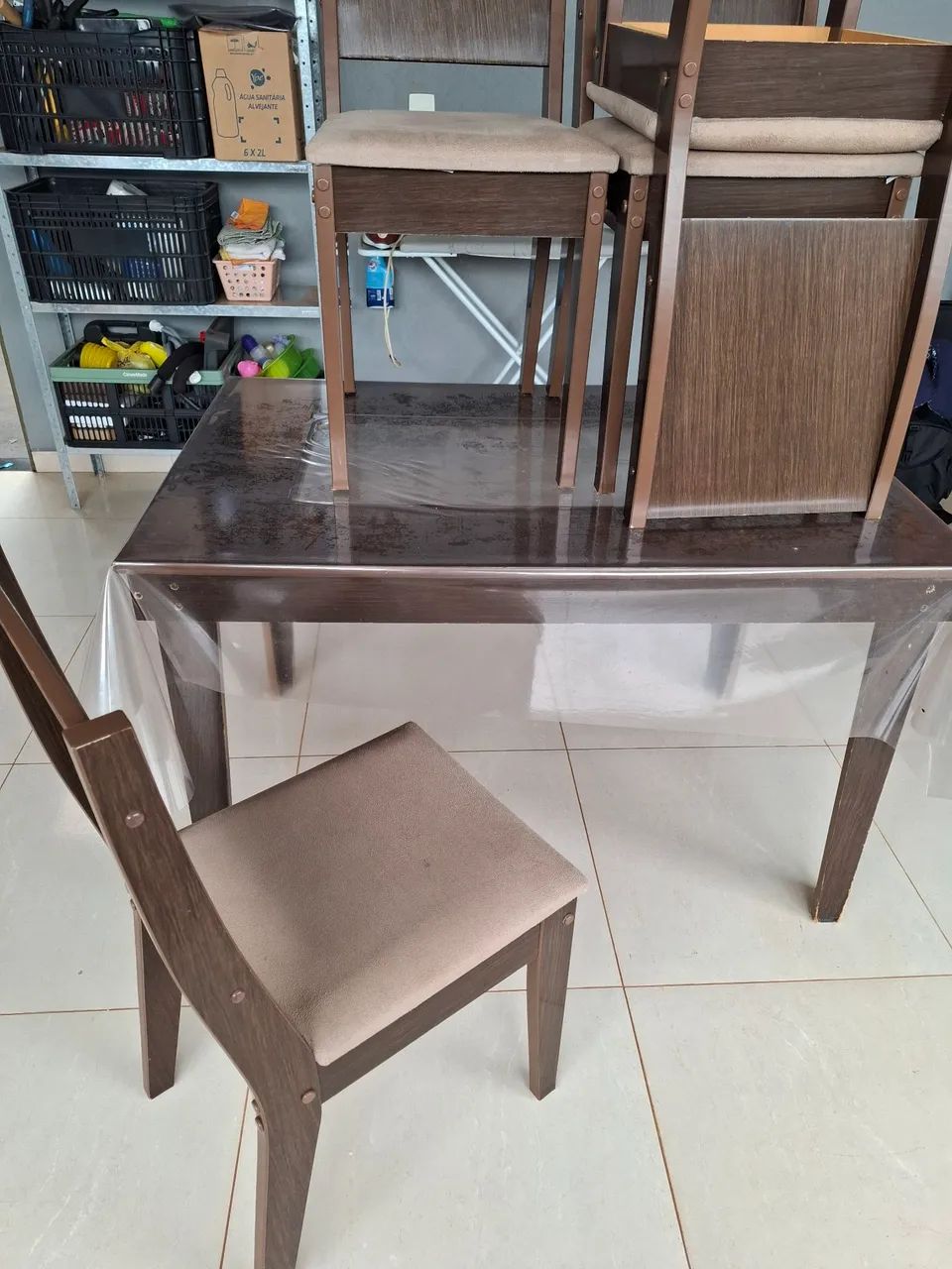Mesa com 4 cadeiras - Foto 2