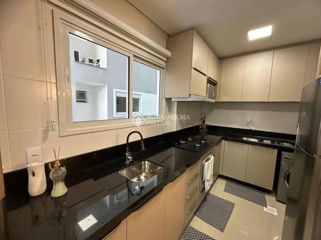 Aparatamento Mobiliado, com 2 quartos, 55m, 450 metros do mar - Praia Grande - Foto 3