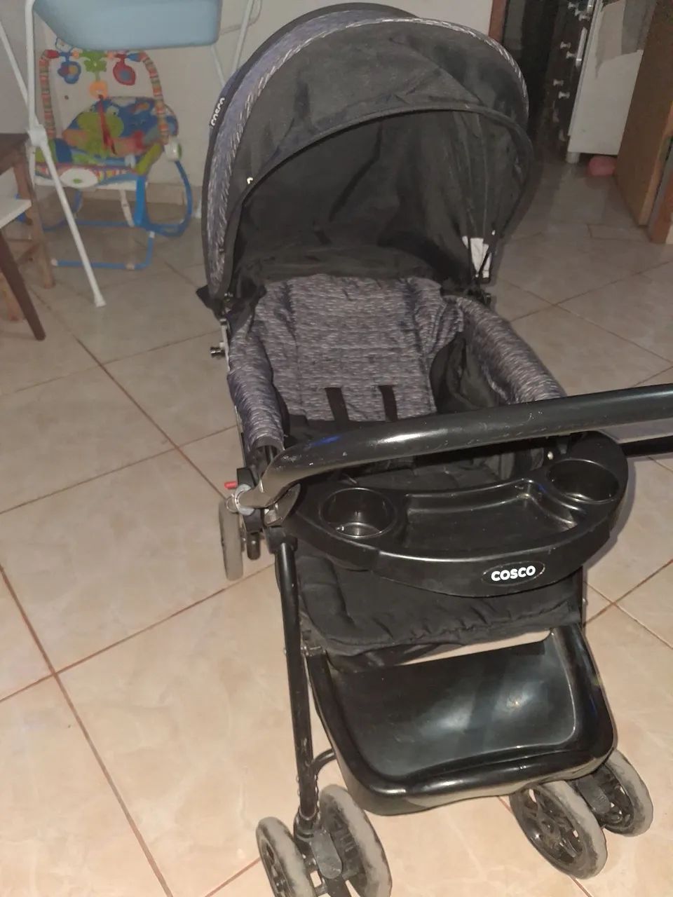 Carrinho de bebê cosco