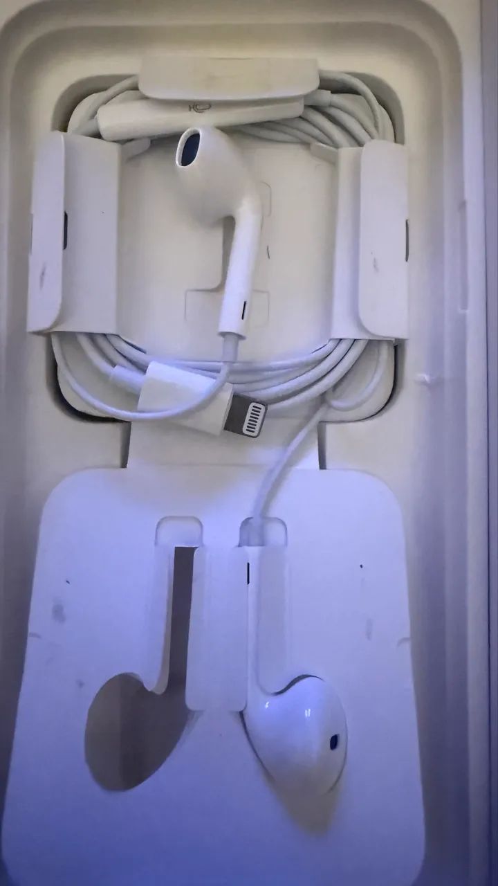 Fone de Ouvido Apple original EarPods Intra-Auricular com Conector Lightning Branco - Foto 4