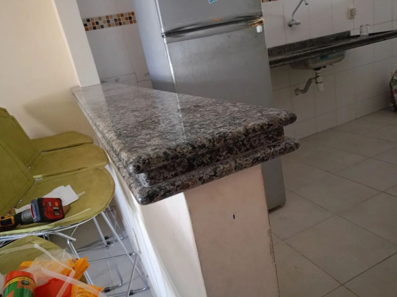 Pia de cozinha e balcão granito  - Foto 5
