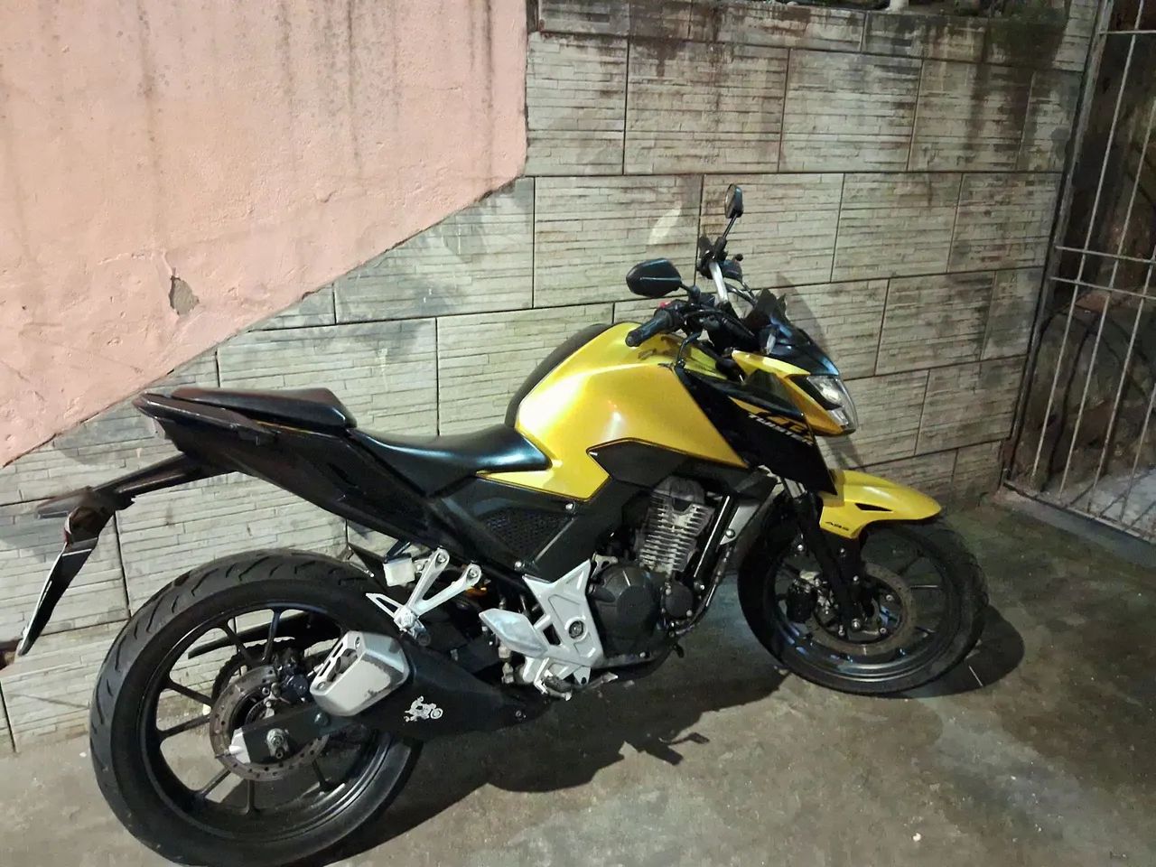 CB 300F  - Foto 3