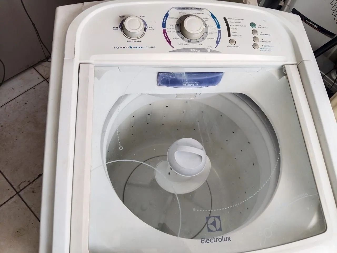 Vende uma máquina Electrolux 13kg