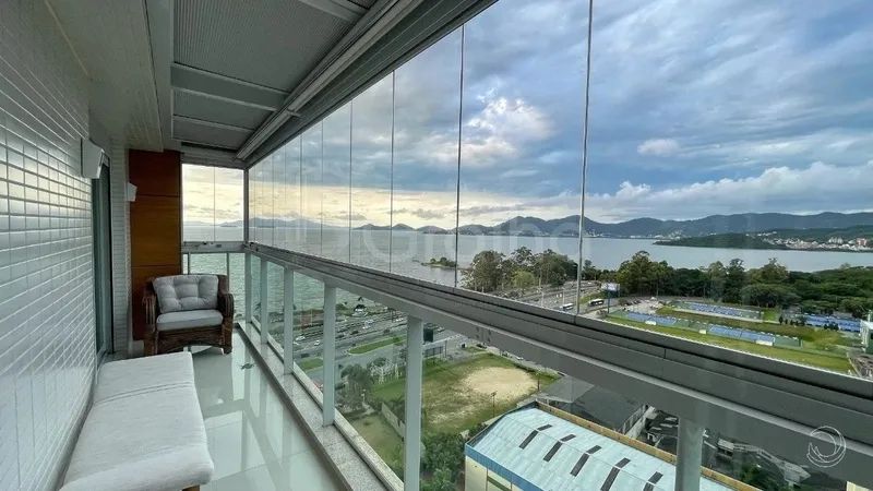 Lindo apartamento com 3 suítes e 2 vagas de garagem - Foto 5