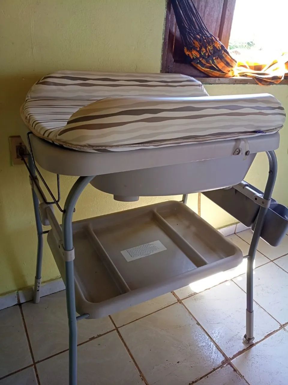 Banheiro com trocador 