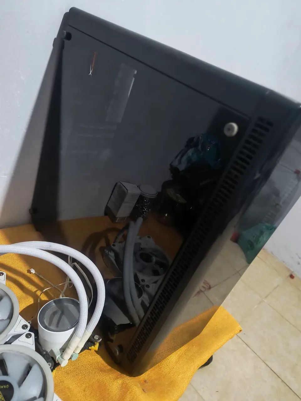 Gabinete Mid Tower  - Foto 2