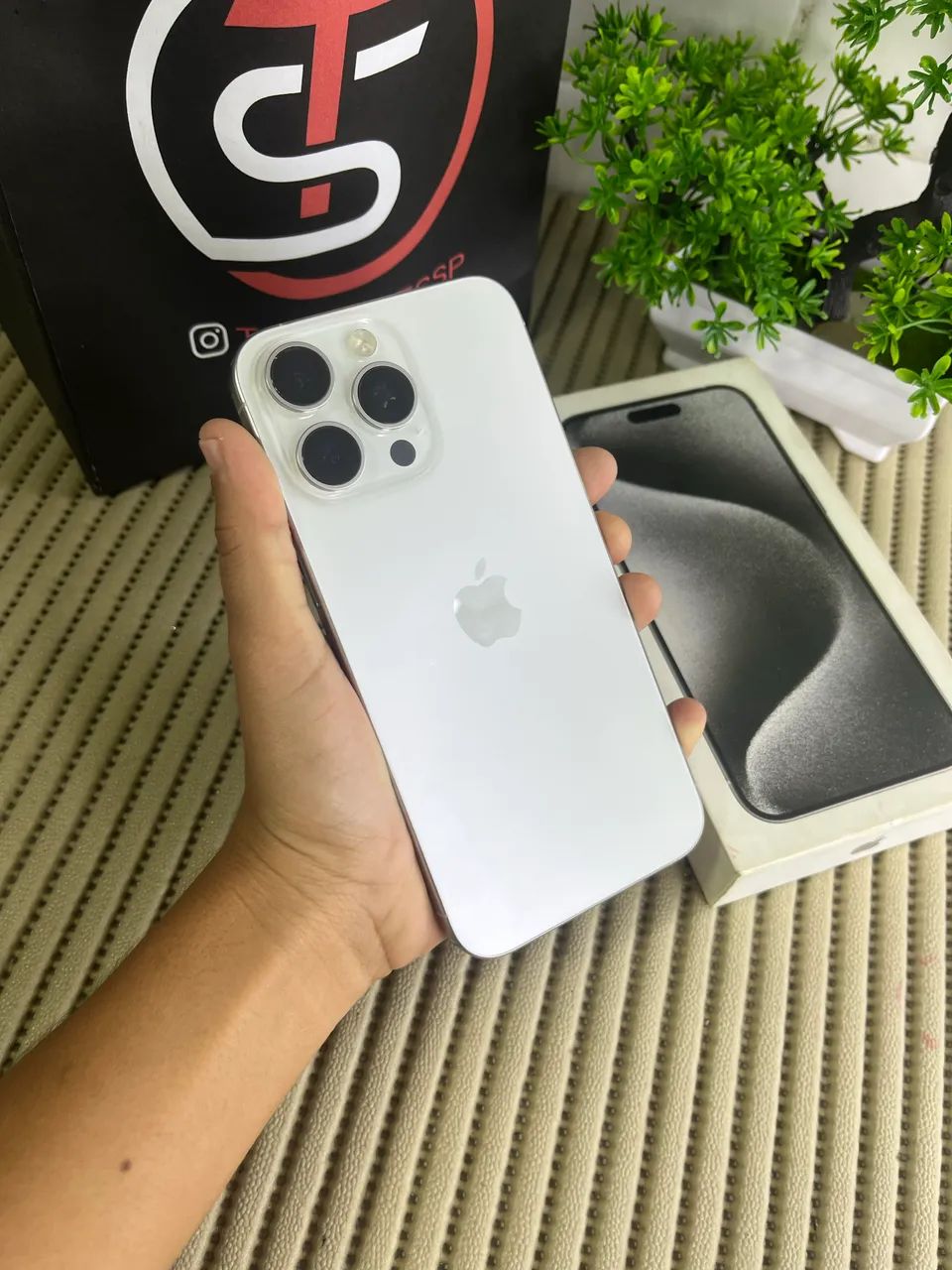 iPhone 15 pro max 256Gb Bateria 88% com caixa original 
