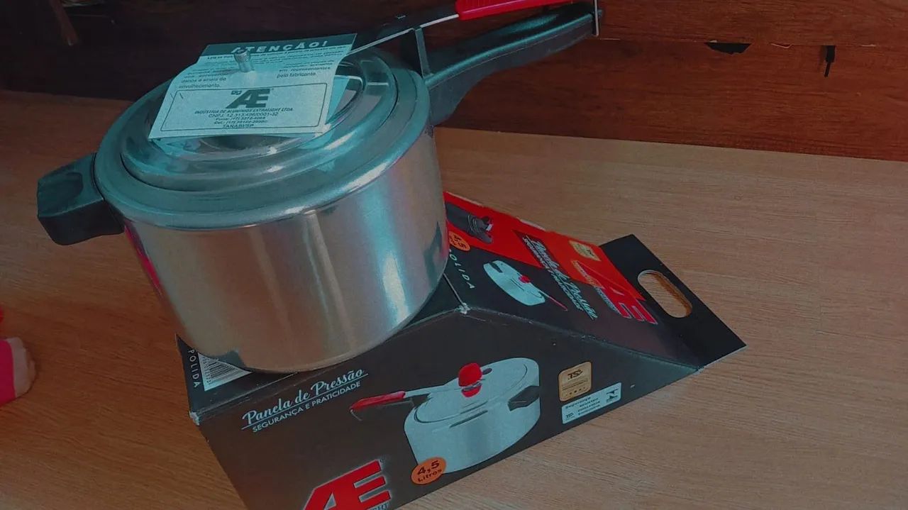 Panela de pressão 4,5 litros 