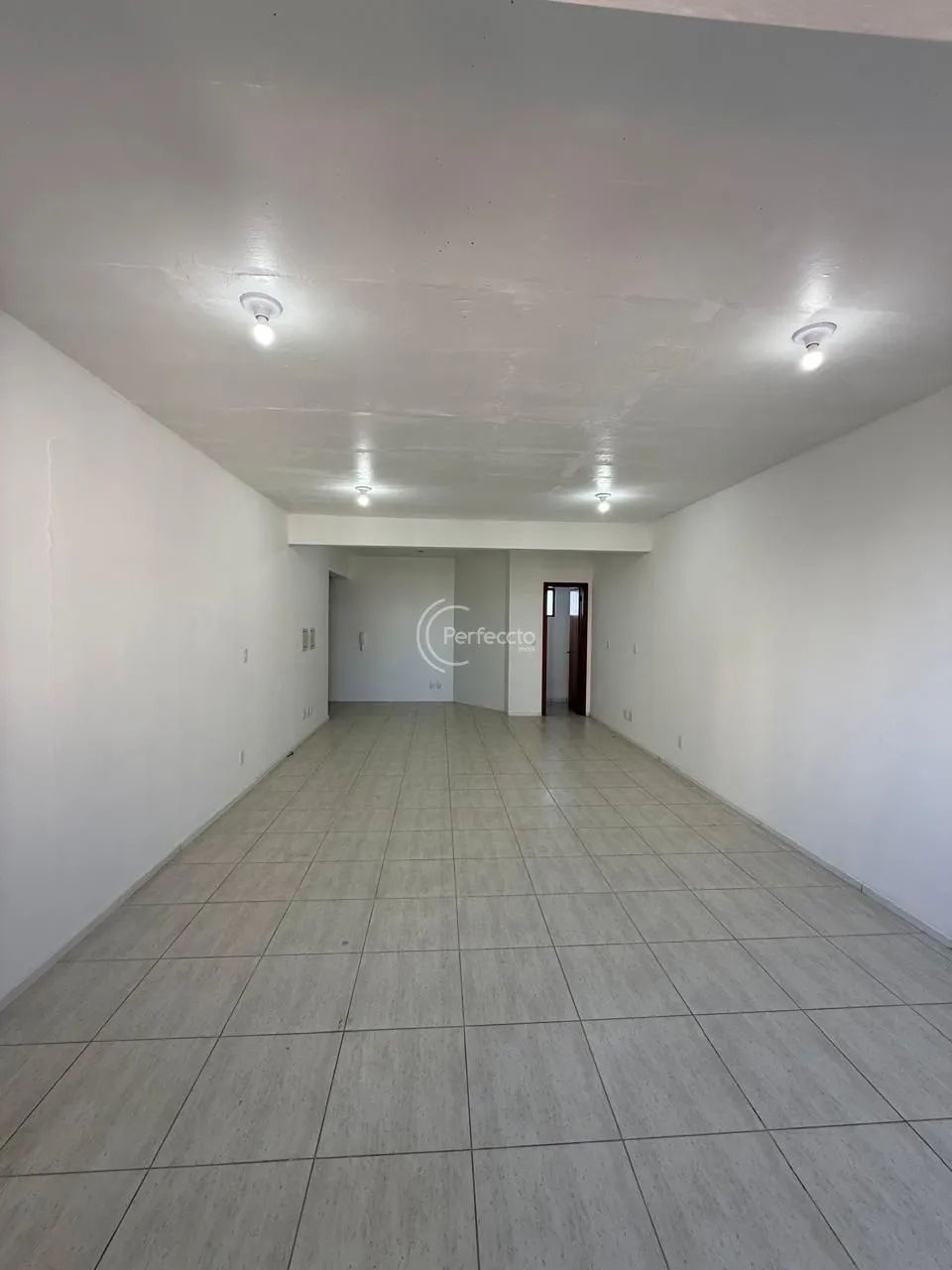 Aluguel - Salas Comerciais - Centro - Caxias do Sul - RS - Foto 2