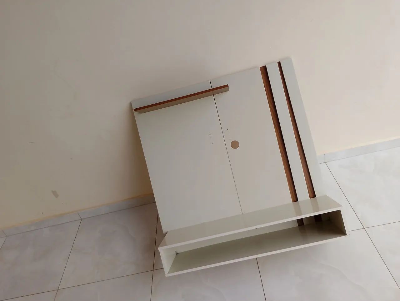 TV Panel64962142422274124