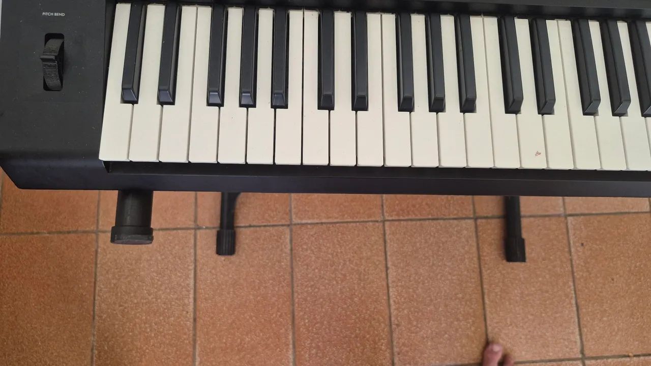 Teclado Yamaha PSR- E473 - Foto 3