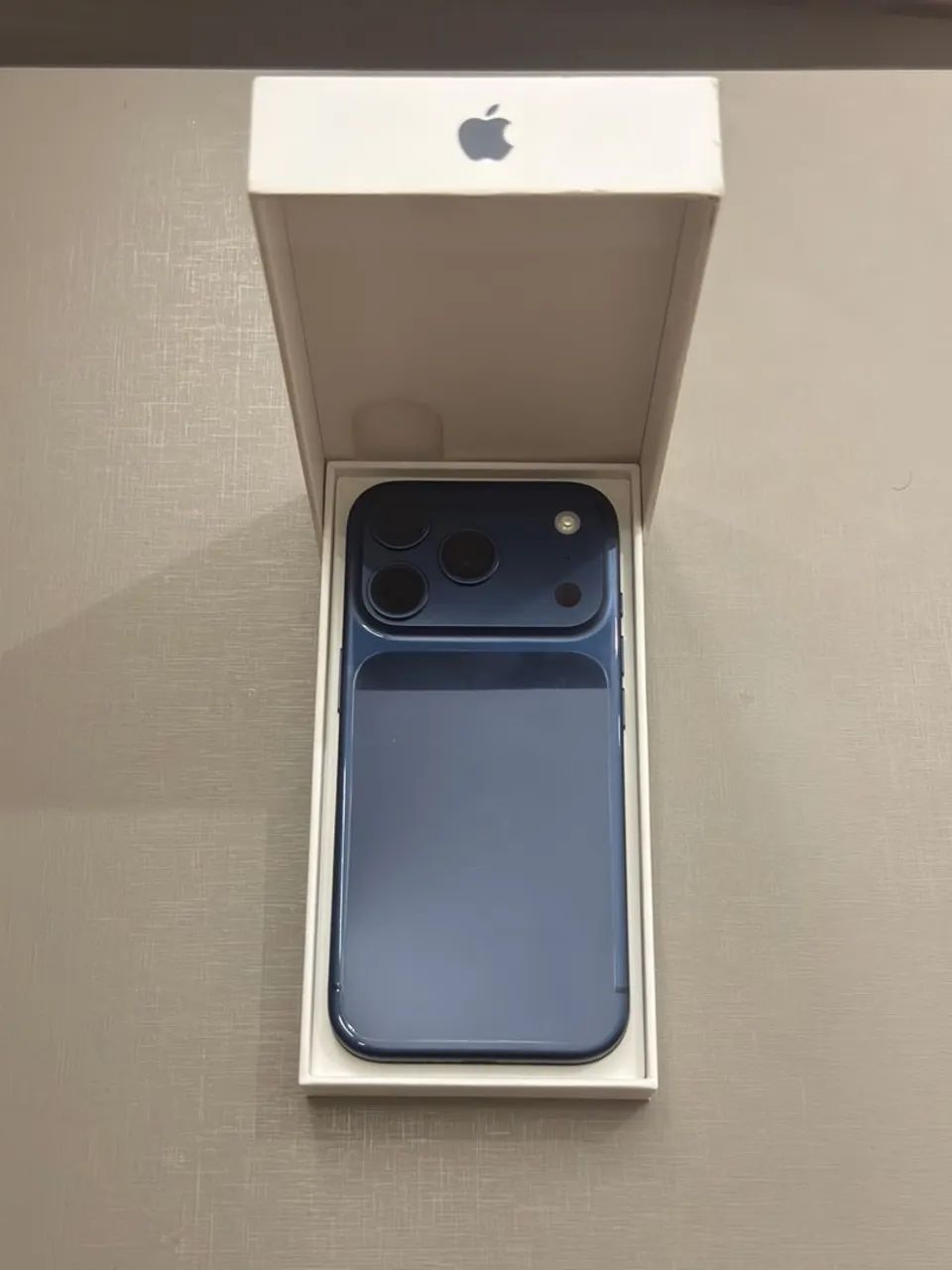 iPhone 17 Pro Cor Azul  - Foto 4
