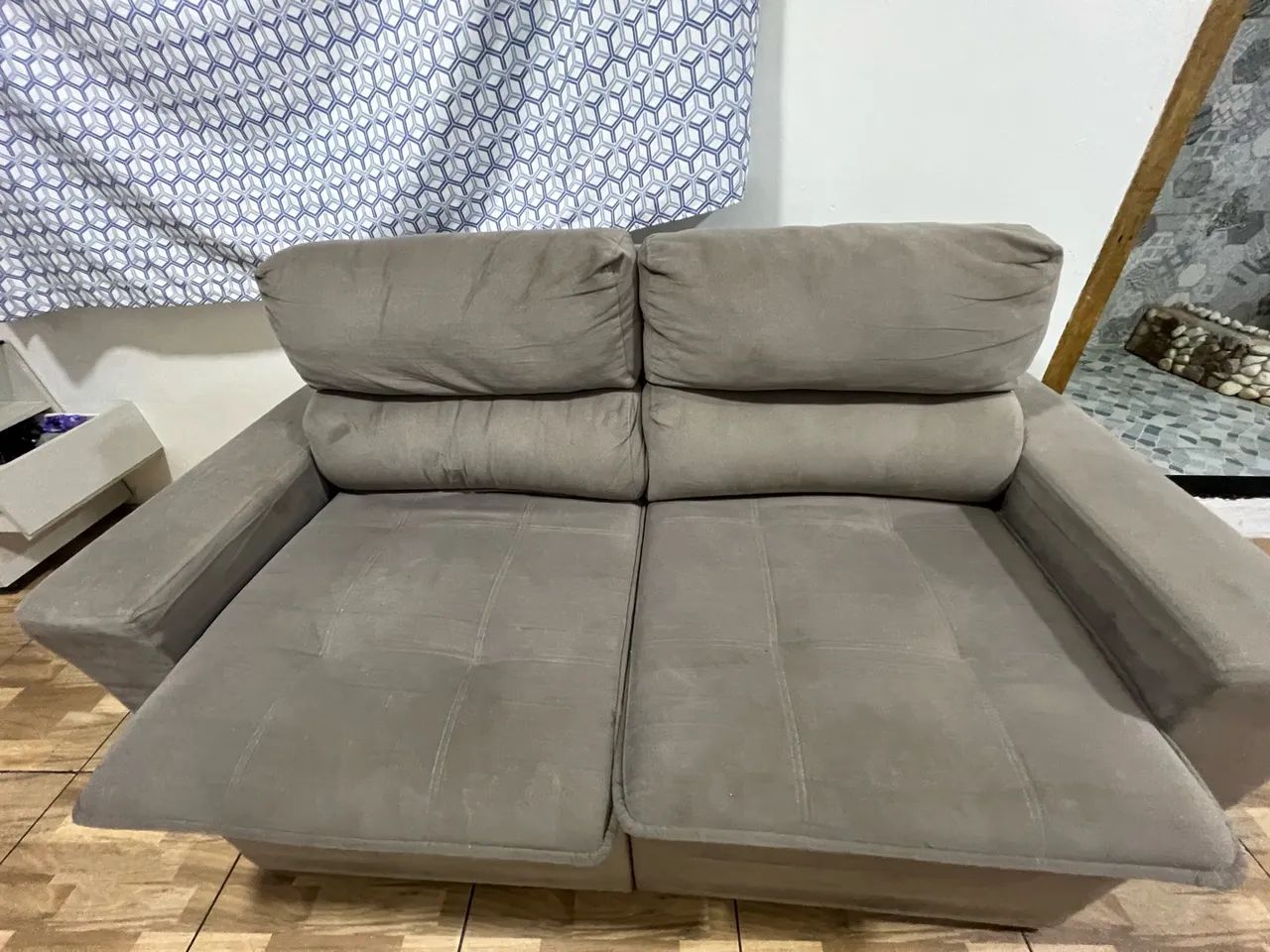 Vende-se sofá retrátil 2 lugares  - Foto 4