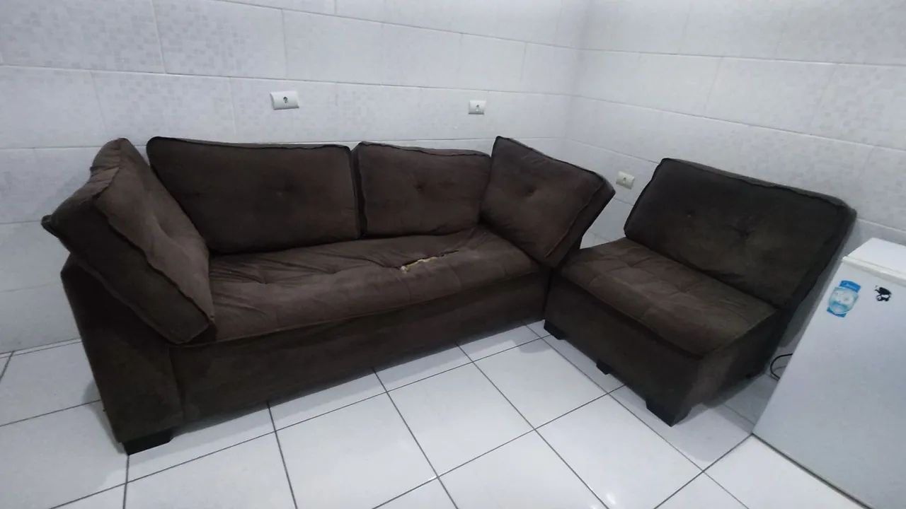 Sofá 5 lugares + puff 